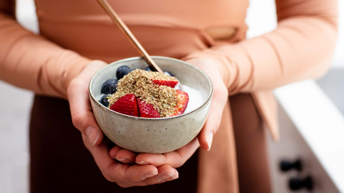 Balancing Hormones to Beat Sugar Cravings with Seed Cycling